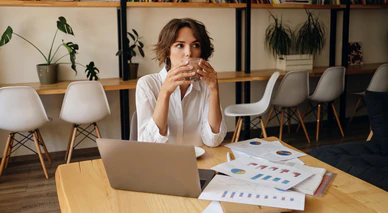 Маркетолог: обязанности и образование